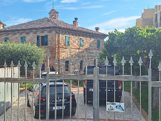 Montemarciano - Rapina in villa, sequestrate due coppie di giovani: svuotata la cassaforte